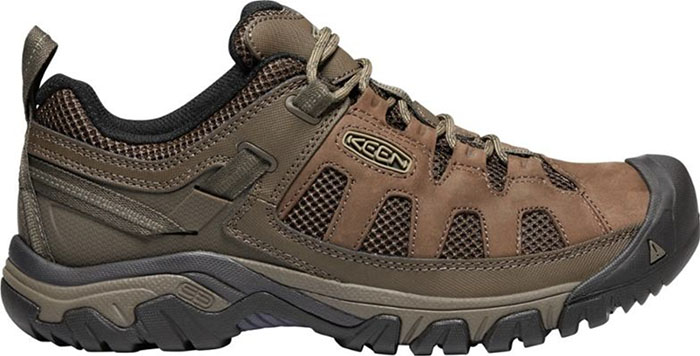 Cheap store hiking shoes